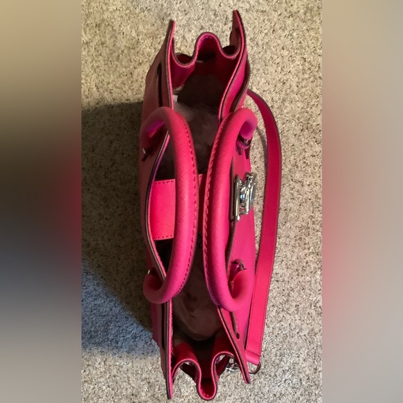 MICHEAL Micheal Kors Hamilton Fuchsia NWT From Macys Never Been Used! - Picture 4 of 14